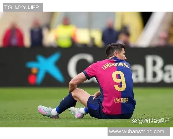 巴萨该续莱万:他这优势同龄C罗比不了,未来谁能比肩巨星?